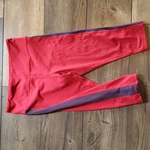 Zyia red royalty strip light n Tight high rise crop 17"